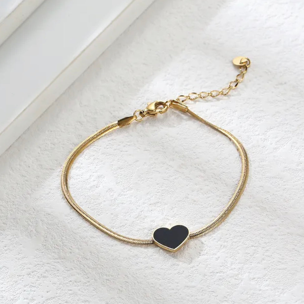 LITTLE BLACK HEART BRACELET
