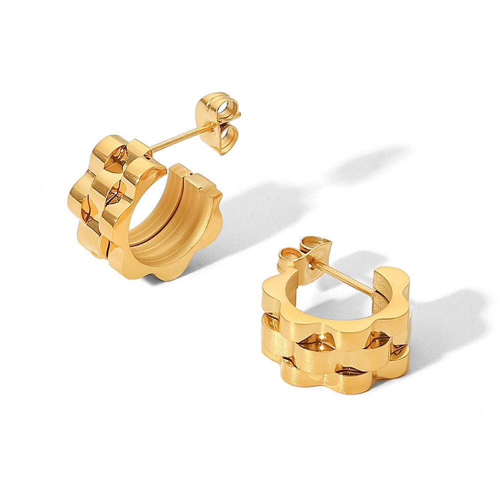 RETRO C SHAPE EARRINGS