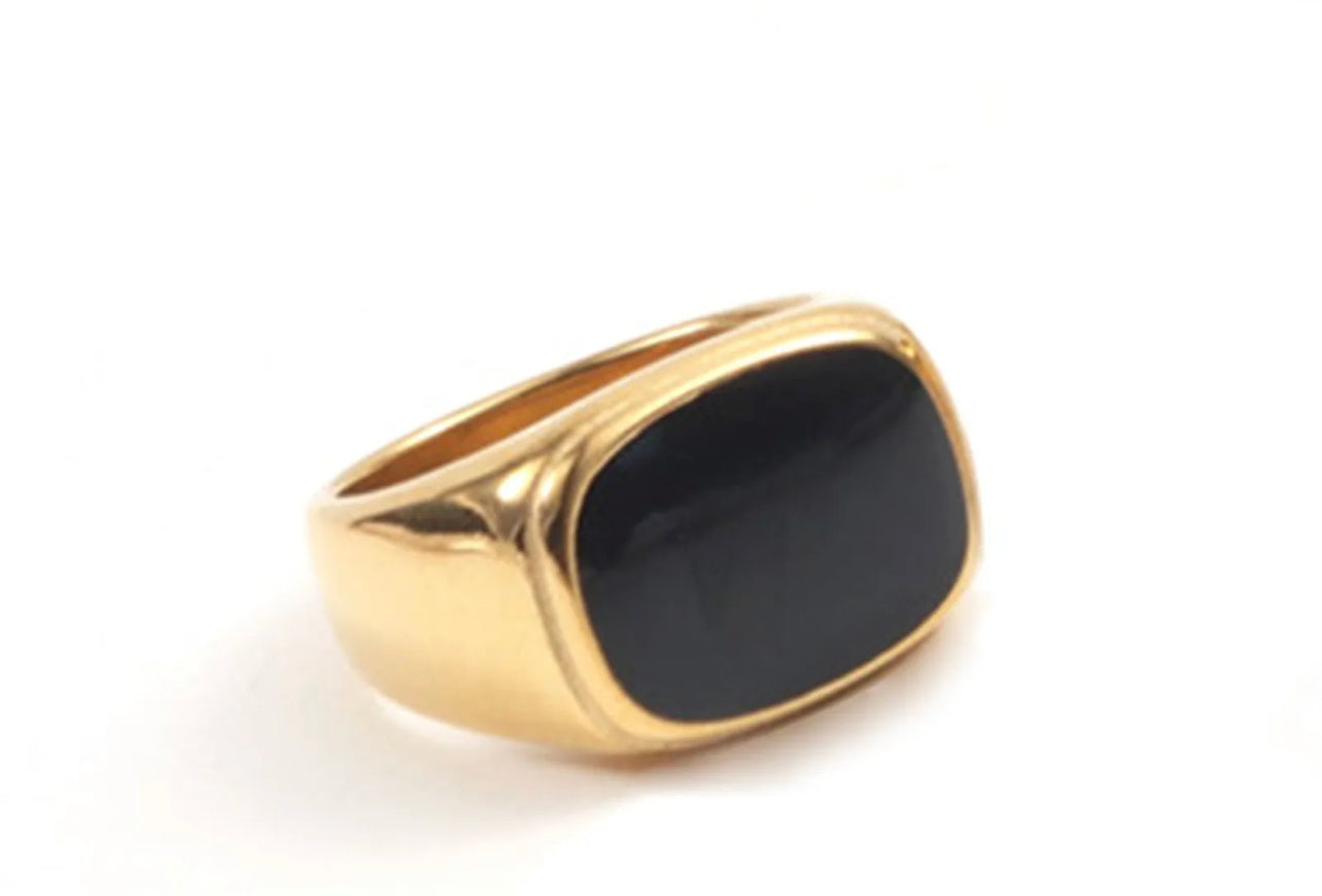 GRADUATION RING