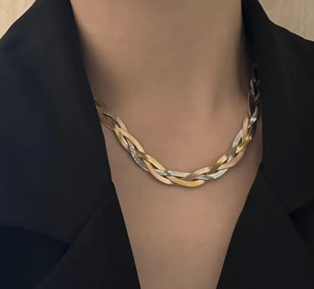 TWIST OF THREE LAYER