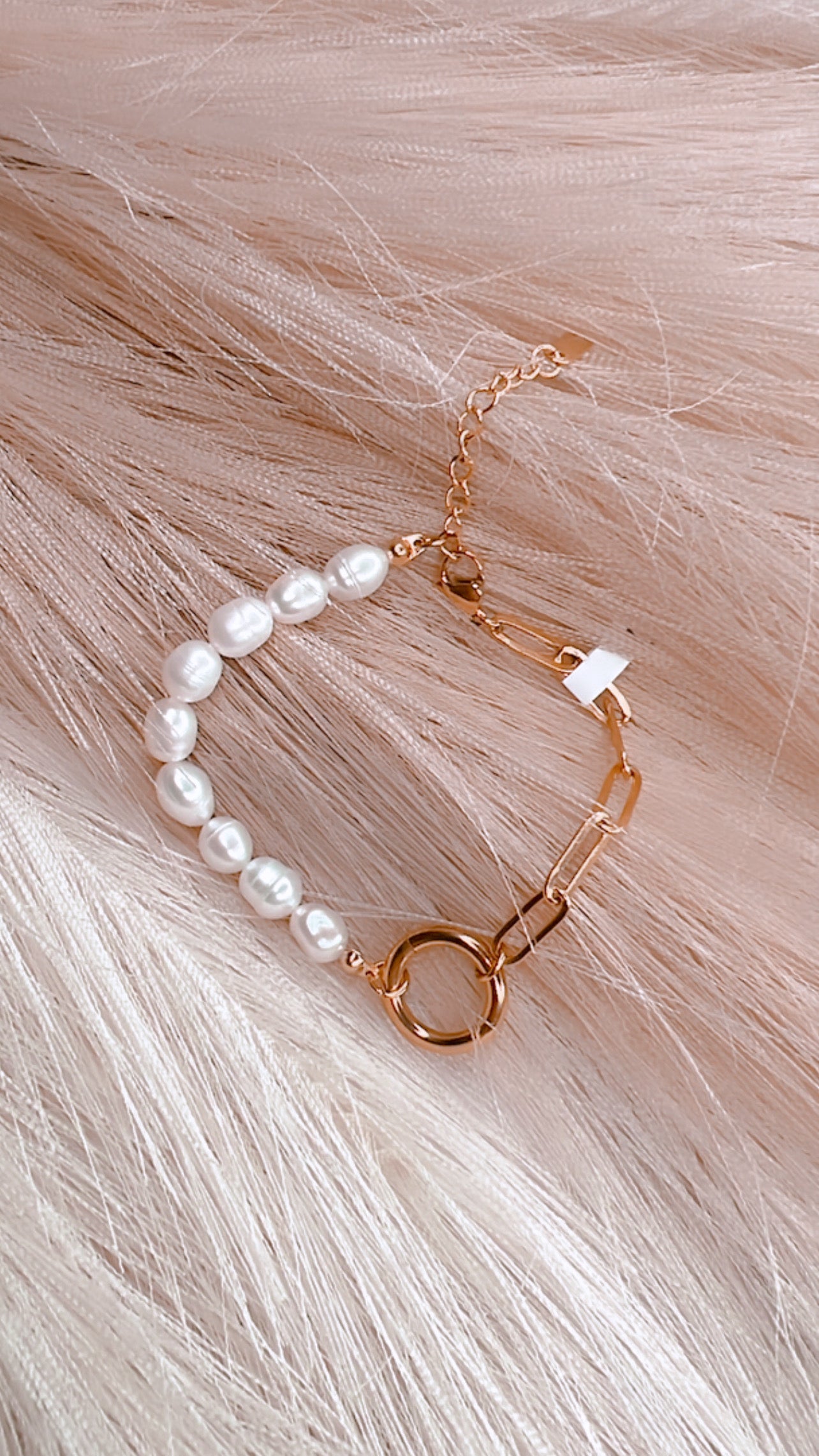 PEARLS CHAIN BRACELET